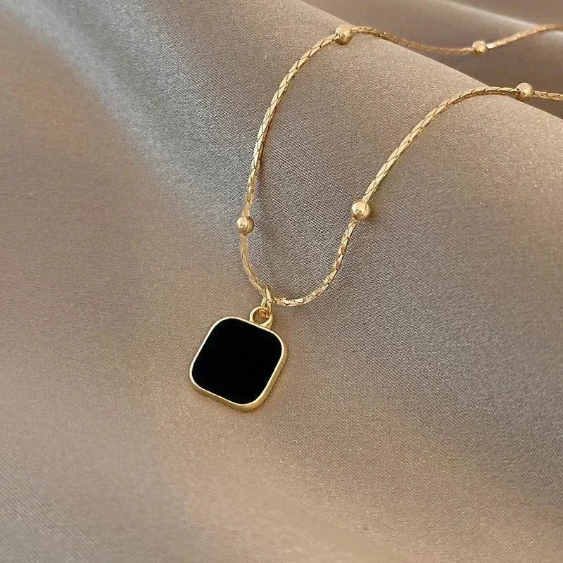Exquisite Minimalist Black Square Pendant Necklace for Women Charm Necklace Trend Punk Choker Chains Jewelry Party Gifts