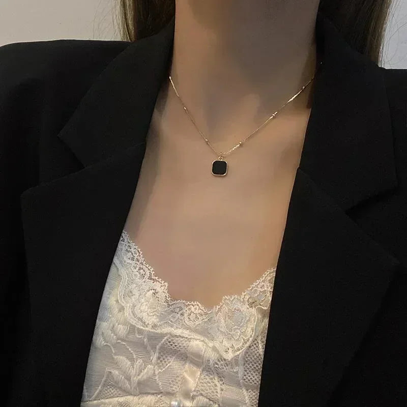 Exquisite Minimalist Black Square Pendant Necklace for Women Charm Necklace Trend Punk Choker Chains Jewelry Party Gifts
